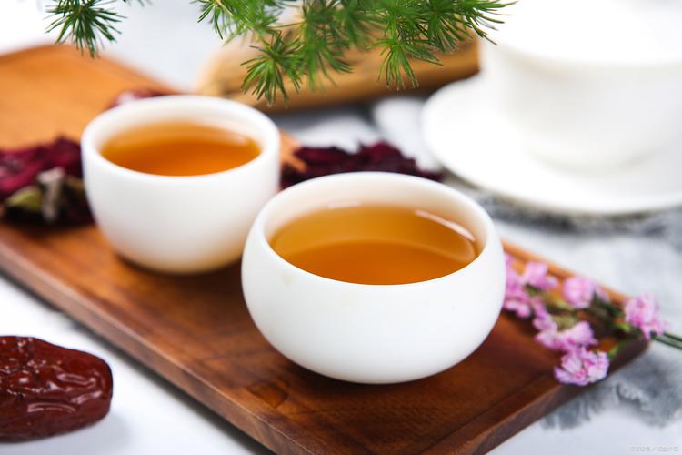 茶艺生活指南：喝茶的最佳时间与好处解析
